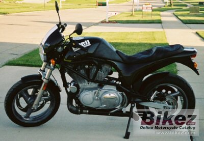 1998 Buell M2 Cyclone photo